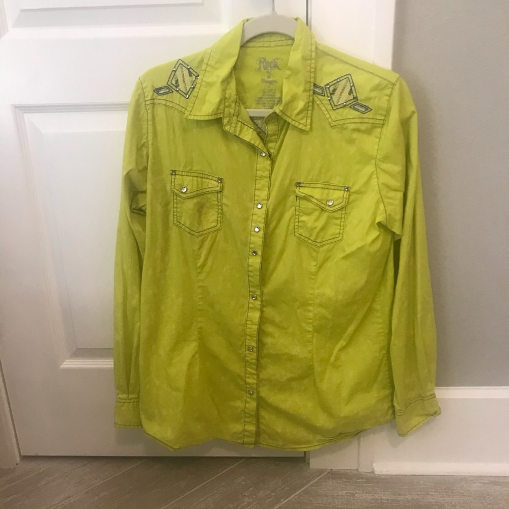 Buckle Pearlsnap Button-Down